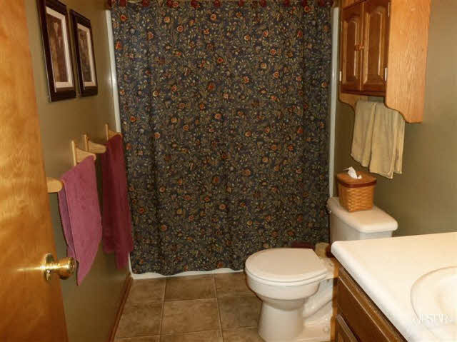 902 Deer Ridge Crossing Auburn, IN 46706 - Photo 10 of 11 Gallery Image 10