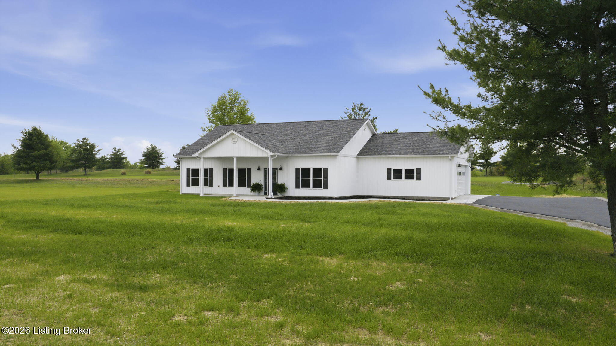 6135 Anneta Road Leitchfield, KY 42754 - Photo 3 of 31 2-web-or-mls-DJI_20260414072428_0166_D