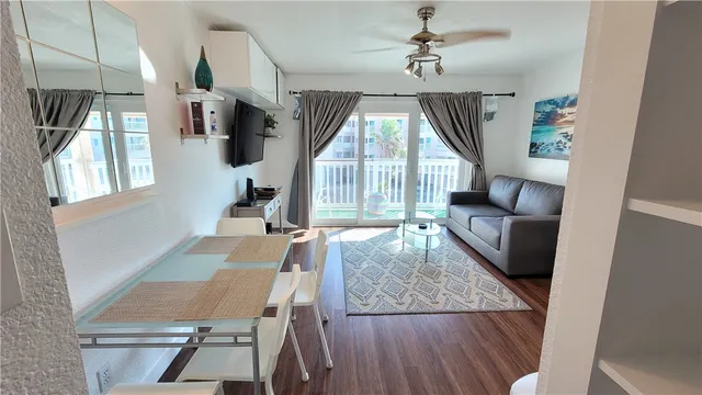 $100,000 | 3938 Surfside Boulevard, Unit 2214, Corpus Christi, TX 78402
