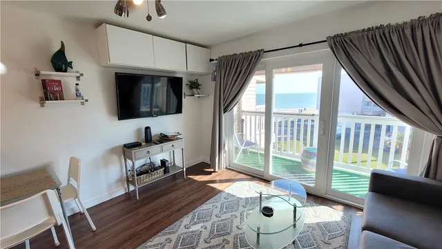 $100,000 | 3938 Surfside Boulevard, Unit 2214, Corpus Christi, TX 78402