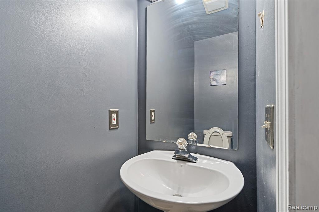 3584 Baldwin Road Auburn Hills, MI 48326 - Photo 18 of 35