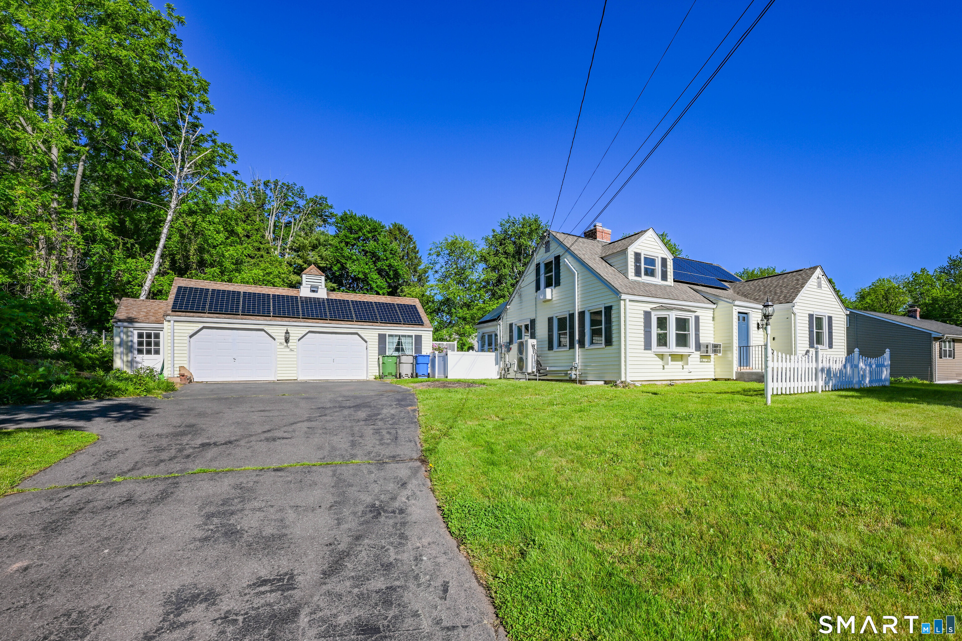 161 Red Stone Hill Bristol, CT 06010 - Photo 3 of 37