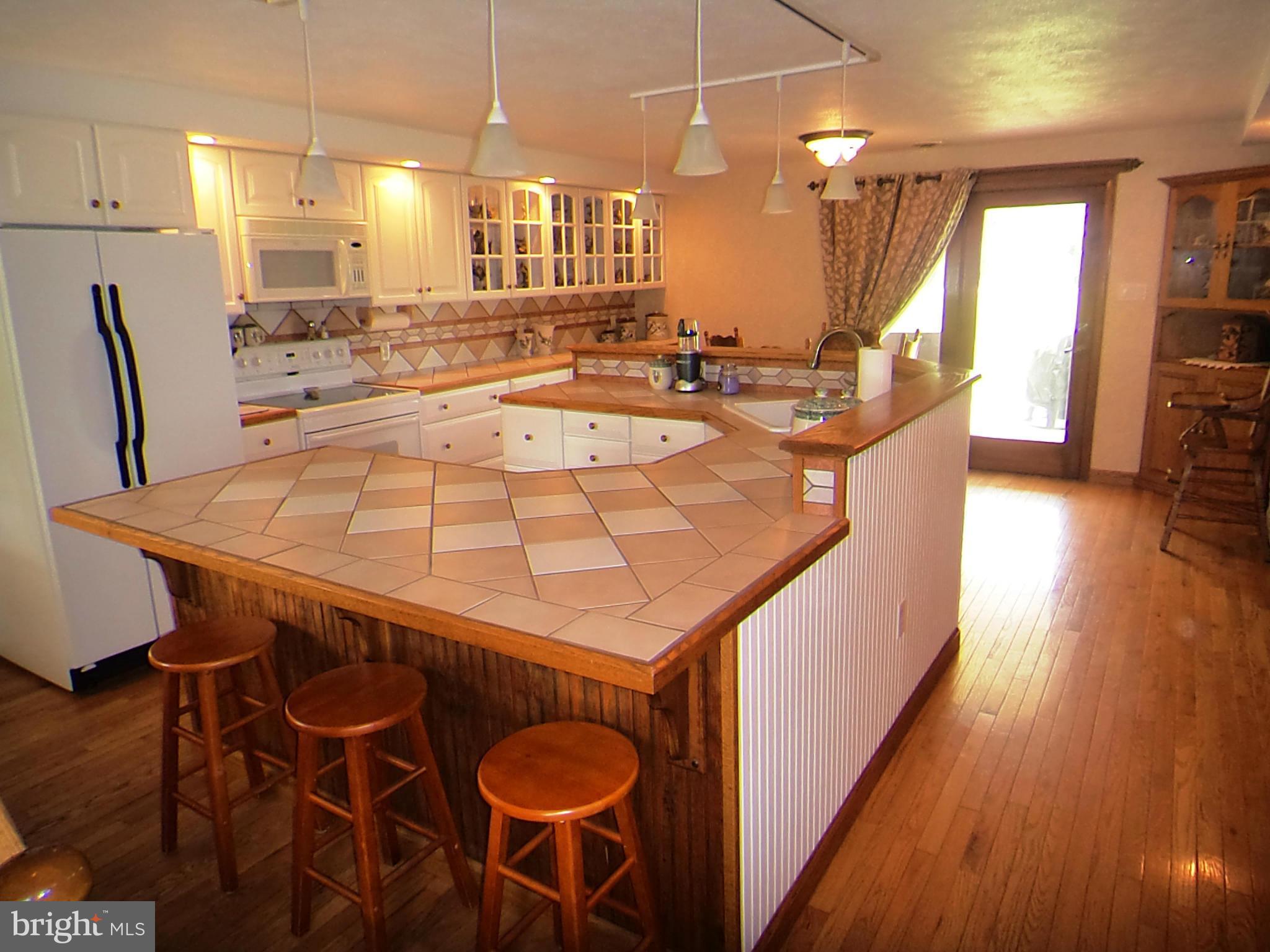 4626 Church Road Chambersburg, PA 17202 - Photo 3 of 30 Kitchen