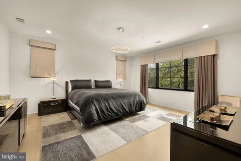 $4,450,000 | 7613 Glenbrook Road, Bethesda, MD 20814