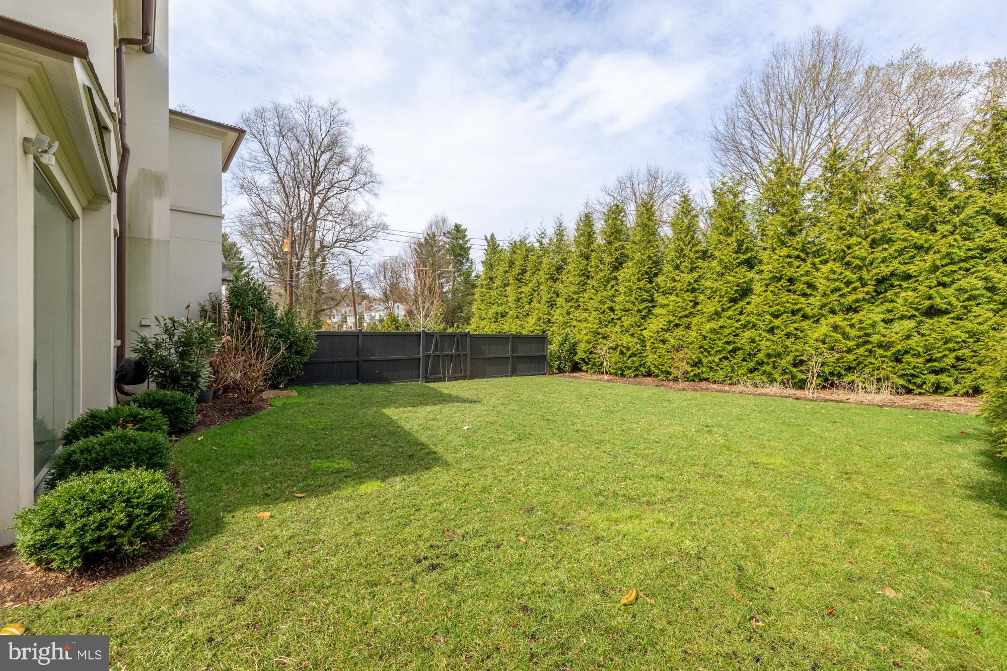 7613 Glenbrook Road Bethesda, MD 20814 - Photo 79 of 90 a view of outdoor space and yard