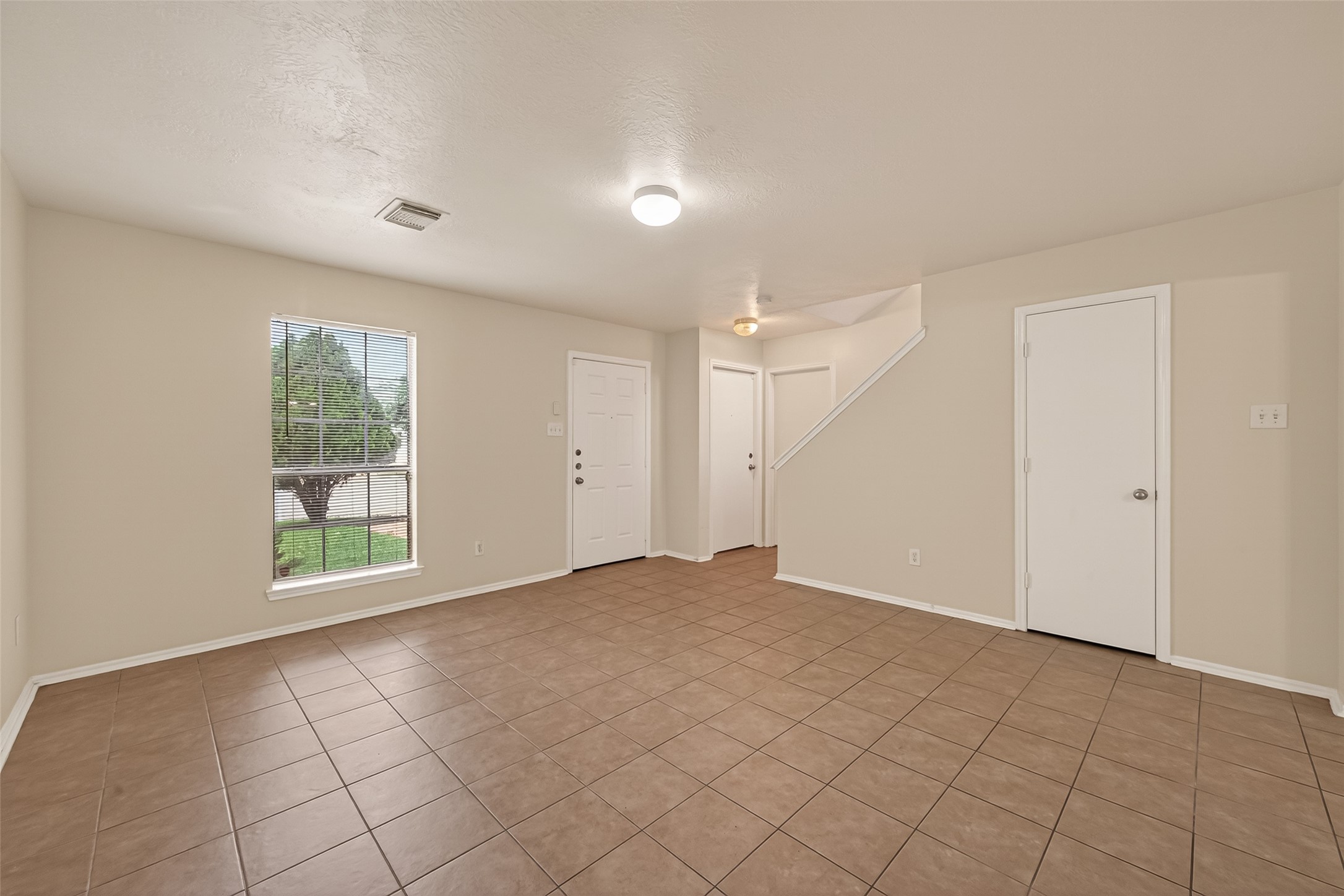 1838 Strongs Court Katy, TX 77449 - Photo 7 of 32