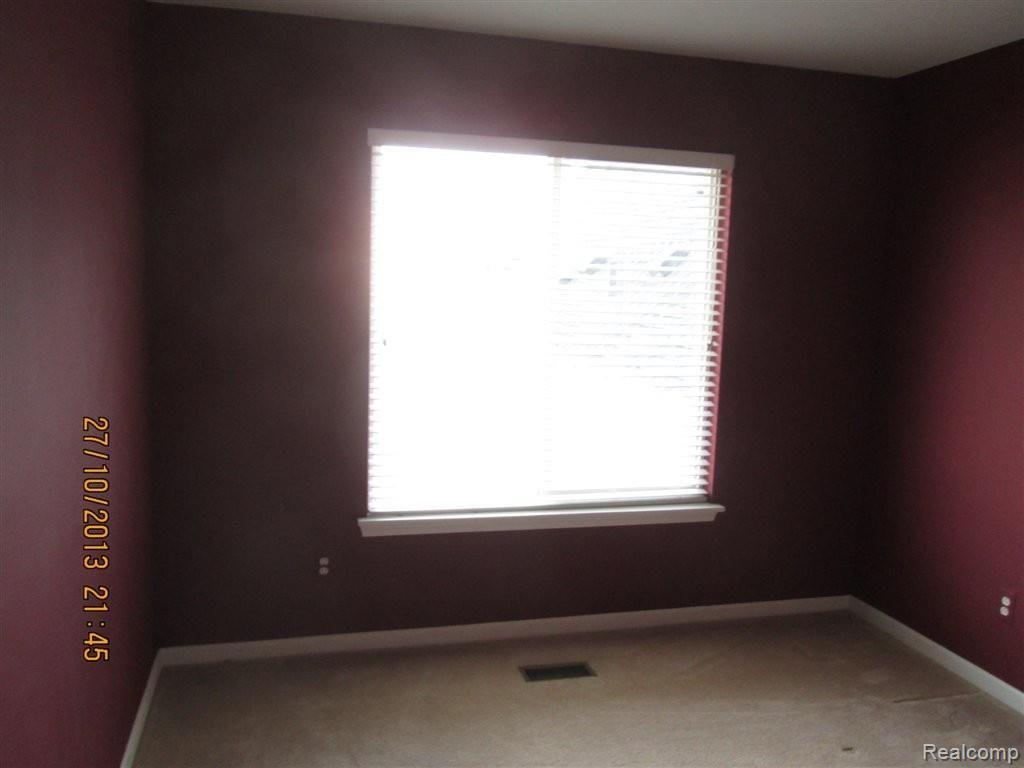 102 West Road Trenton, MI 48183 - Photo 11 of 12 IMG_0259.JPG