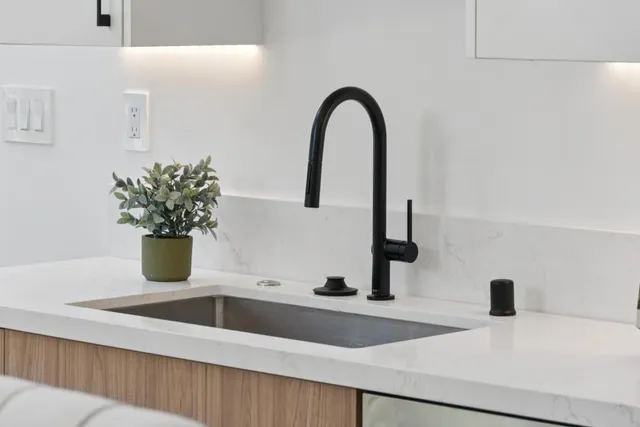 $1,399,000 | 1433 Floribunda Avenue, Unit 1, Burlingame, CA 94010