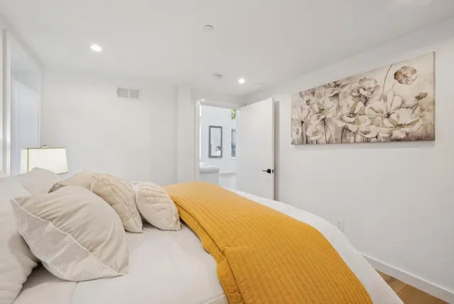 $1,399,000 | 1433 Floribunda Avenue, Unit 1, Burlingame, CA 94010