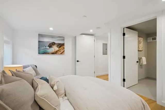 $1,399,000 | 1433 Floribunda Avenue, Unit 1, Burlingame, CA 94010