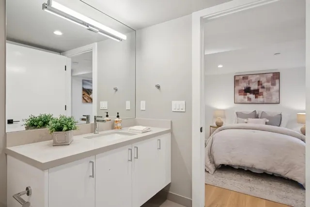 $1,399,000 | 1433 Floribunda Avenue, Unit 1, Burlingame, CA 94010