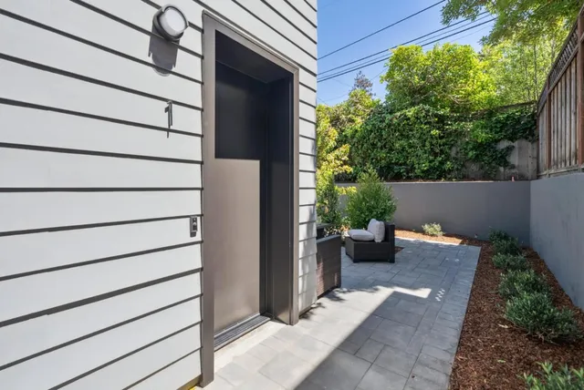 $1,399,000 | 1433 Floribunda Avenue, Unit 1, Burlingame, CA 94010