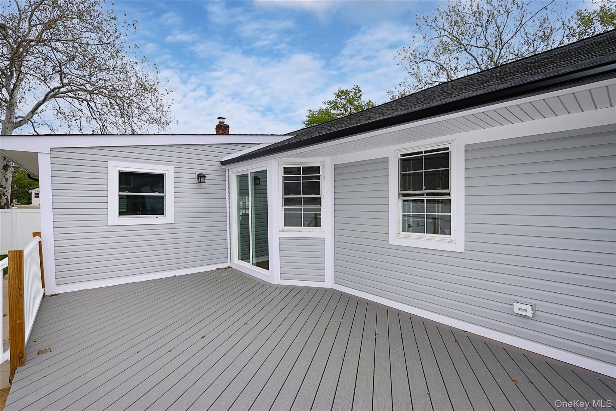 224 Hungry Harbor Road Valley Stream, NY 11581 - Photo 22 of 25