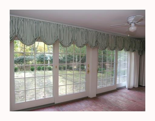 35 Pojac Point Road North Kingstown, RI 02852 - Photo 7 of 8 Yard/Garden.