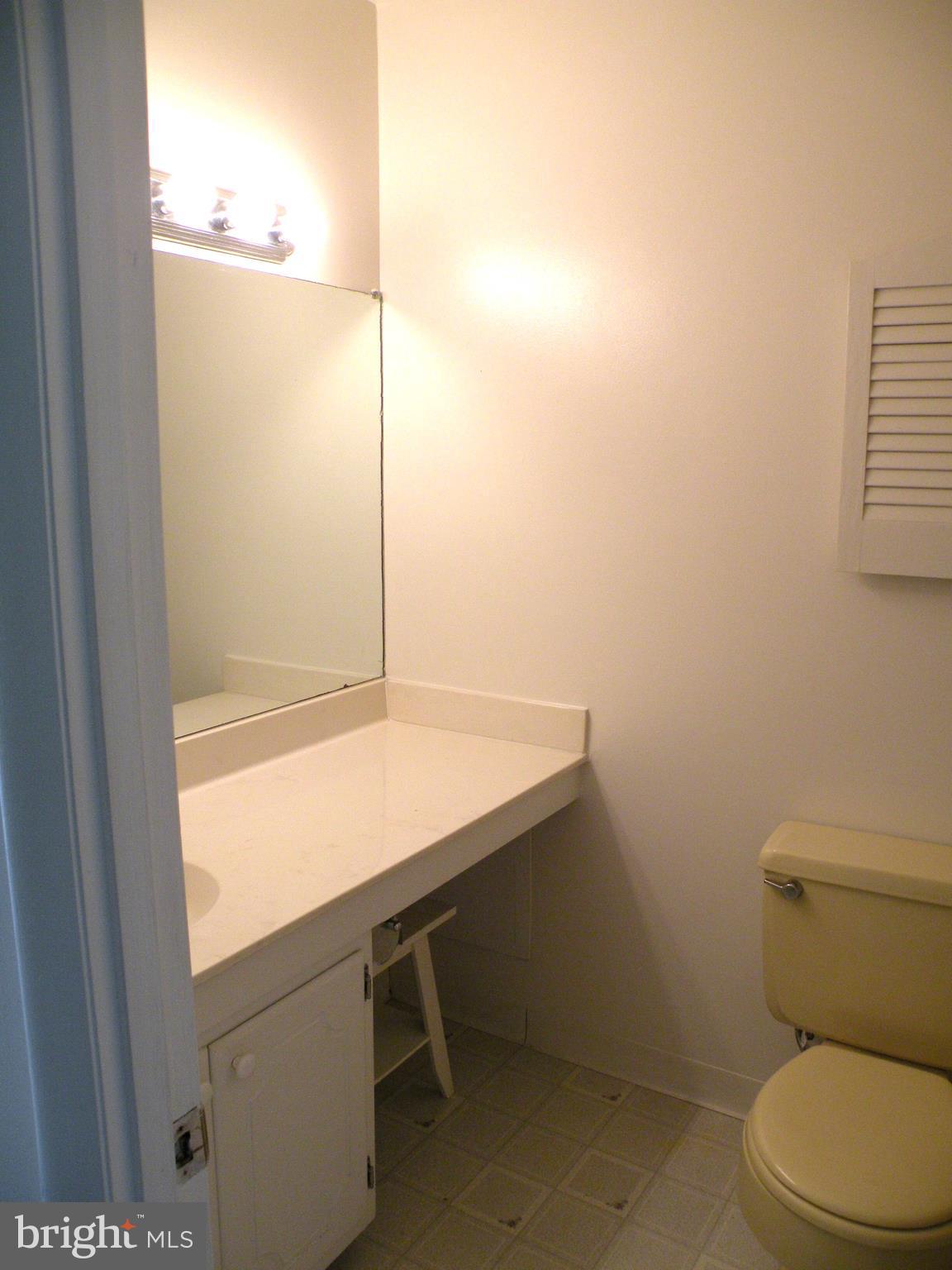 418 Colonial Ridge Lane, Unit 10 Arnold, MD 21012 - Photo 20 of 27 Bath