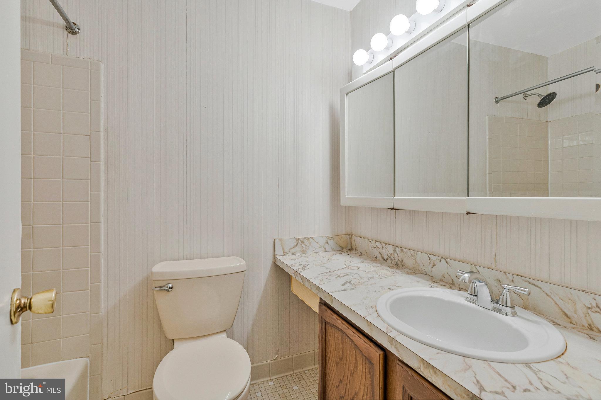 201 Morven Park Road Northwest Leesburg, VA 20176 - Photo 15 of 39 Gallery Image 15