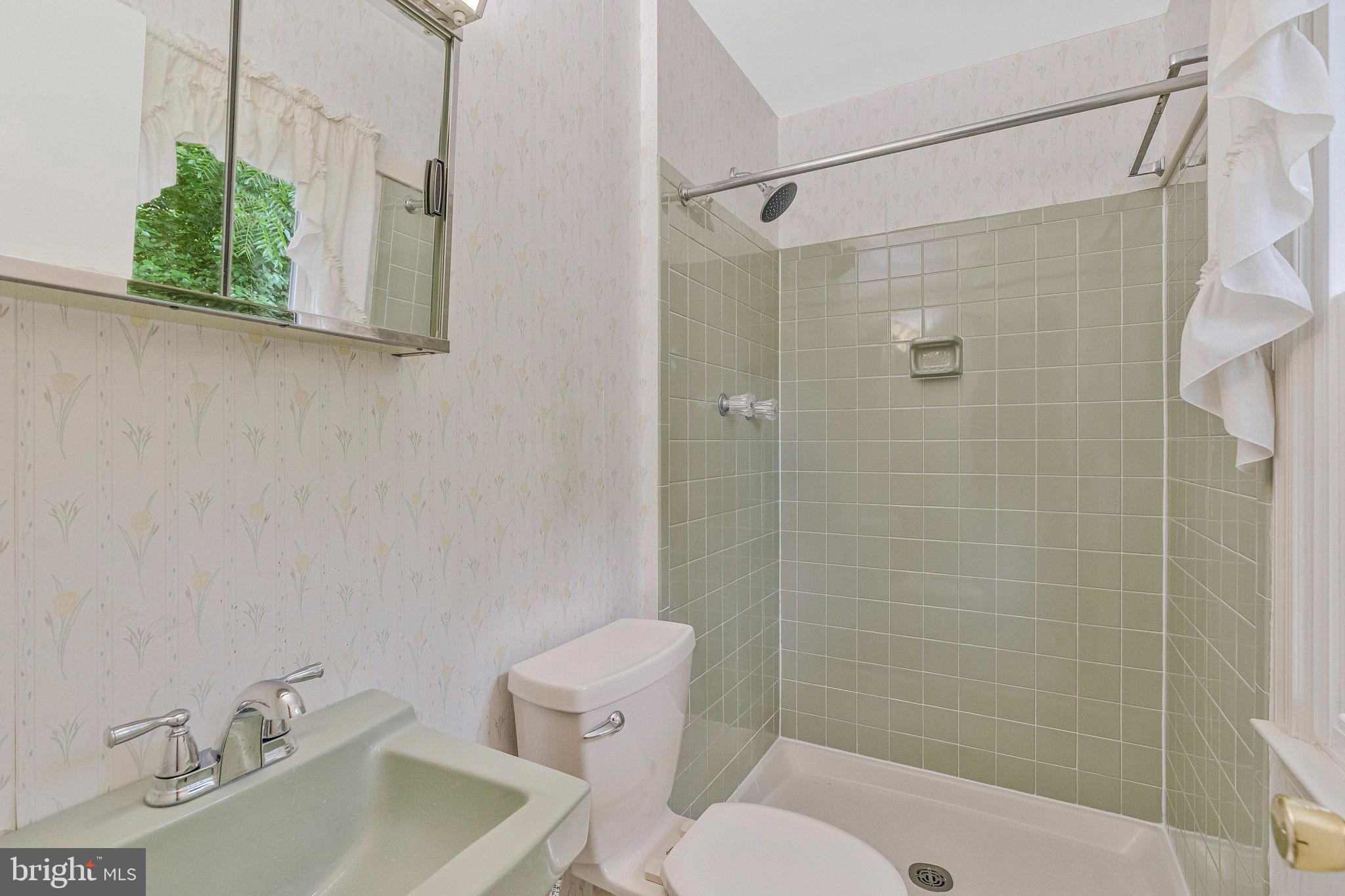 201 Morven Park Road Northwest Leesburg, VA 20176 - Photo 19 of 39 Gallery Image 19