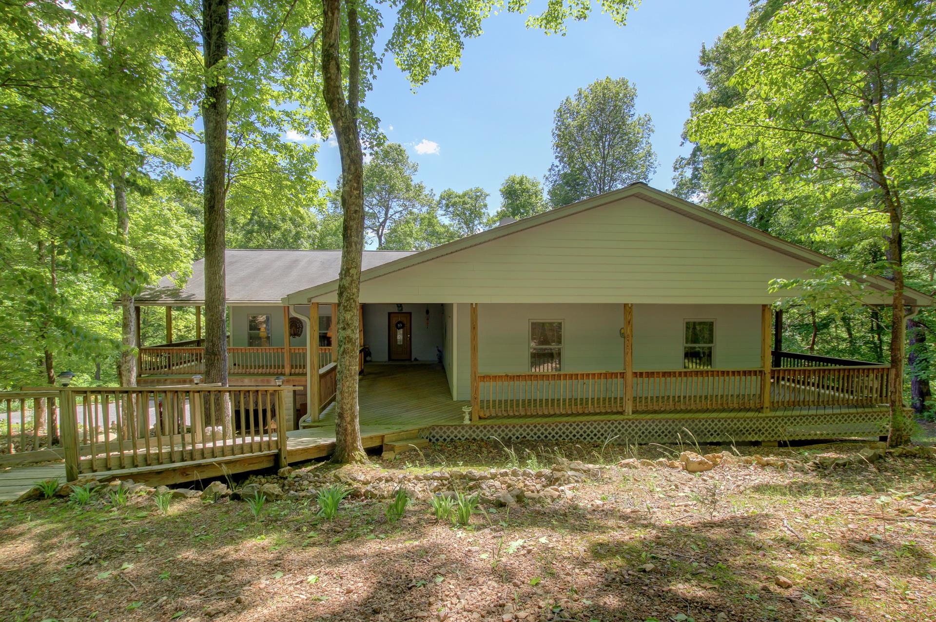 3270 Luther Ragan Road Palmyra, TN 37142 - Photo 1 of 24 Gallery Image 1