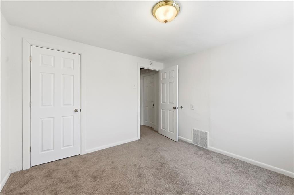 1620 Ridge Avenue New Kensington, PA 15068 - Photo 18 of 33 a view of an empty room and window
