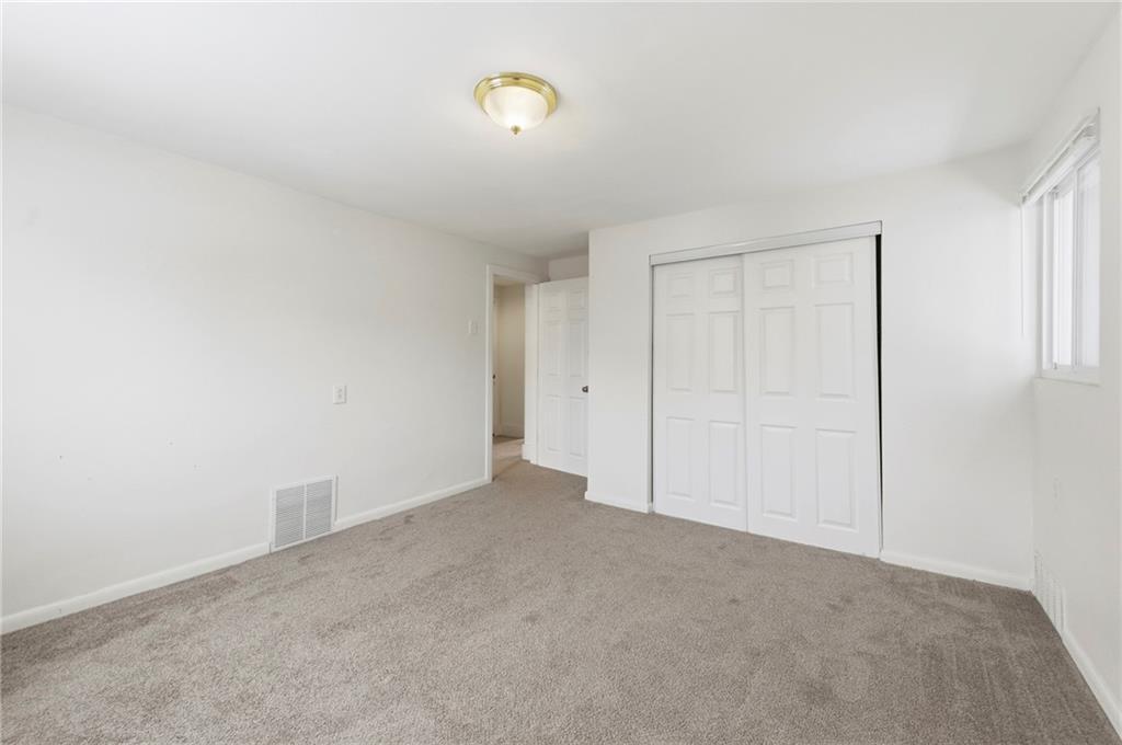 1620 Ridge Avenue New Kensington, PA 15068 - Photo 20 of 33 a view of an empty room