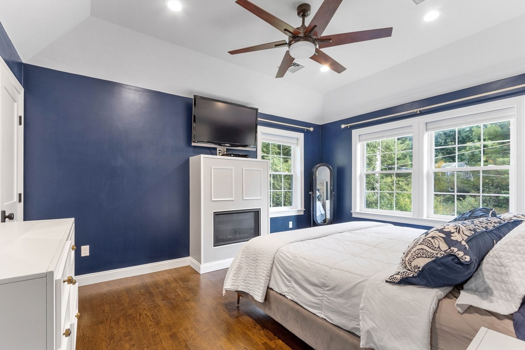 6 Cole Road Wayland, MA 01778 - Photo 17 of 31 Gallery Image 17