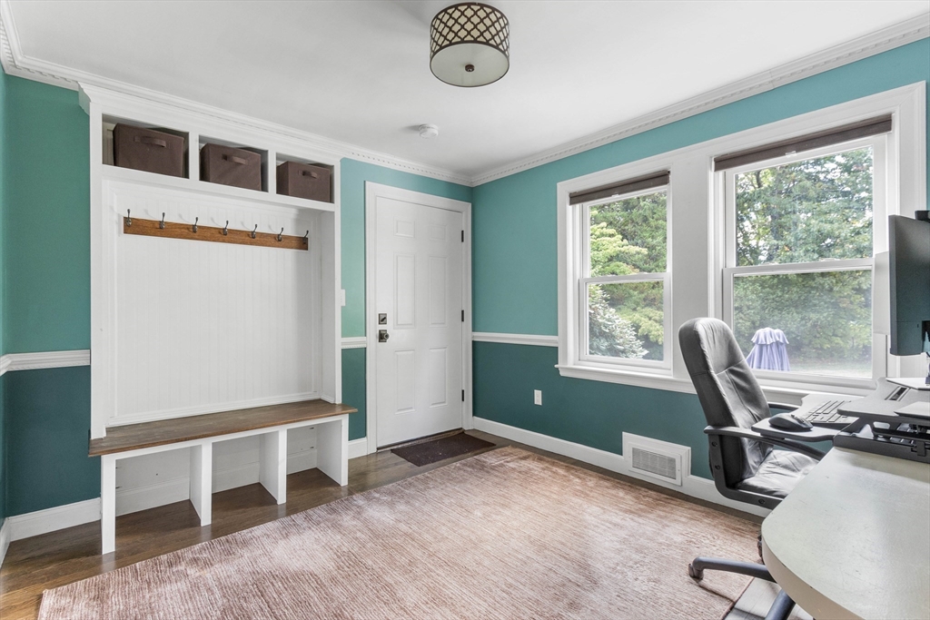 6 Cole Road Wayland, MA 01778 - Photo 3 of 31 Gallery Image 3