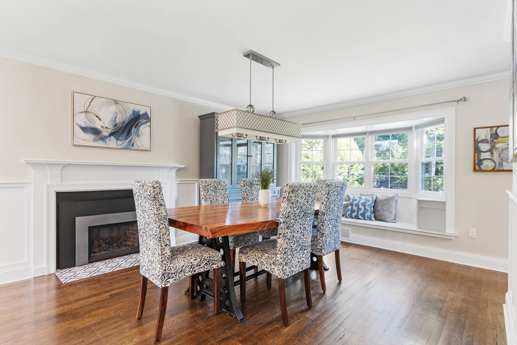 6 Cole Road Wayland, MA 01778 - Photo 8 of 31 Gallery Image 8