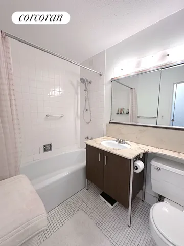 $270,000 | 3333 Henry Hudson Parkway, Unit 8L | Riverdale