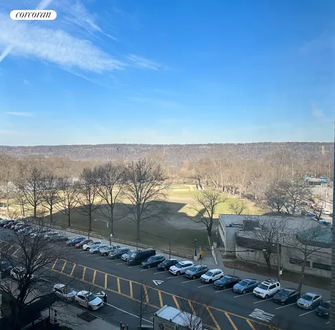 $270,000 | 3333 Henry Hudson Parkway, Unit 8L | Riverdale