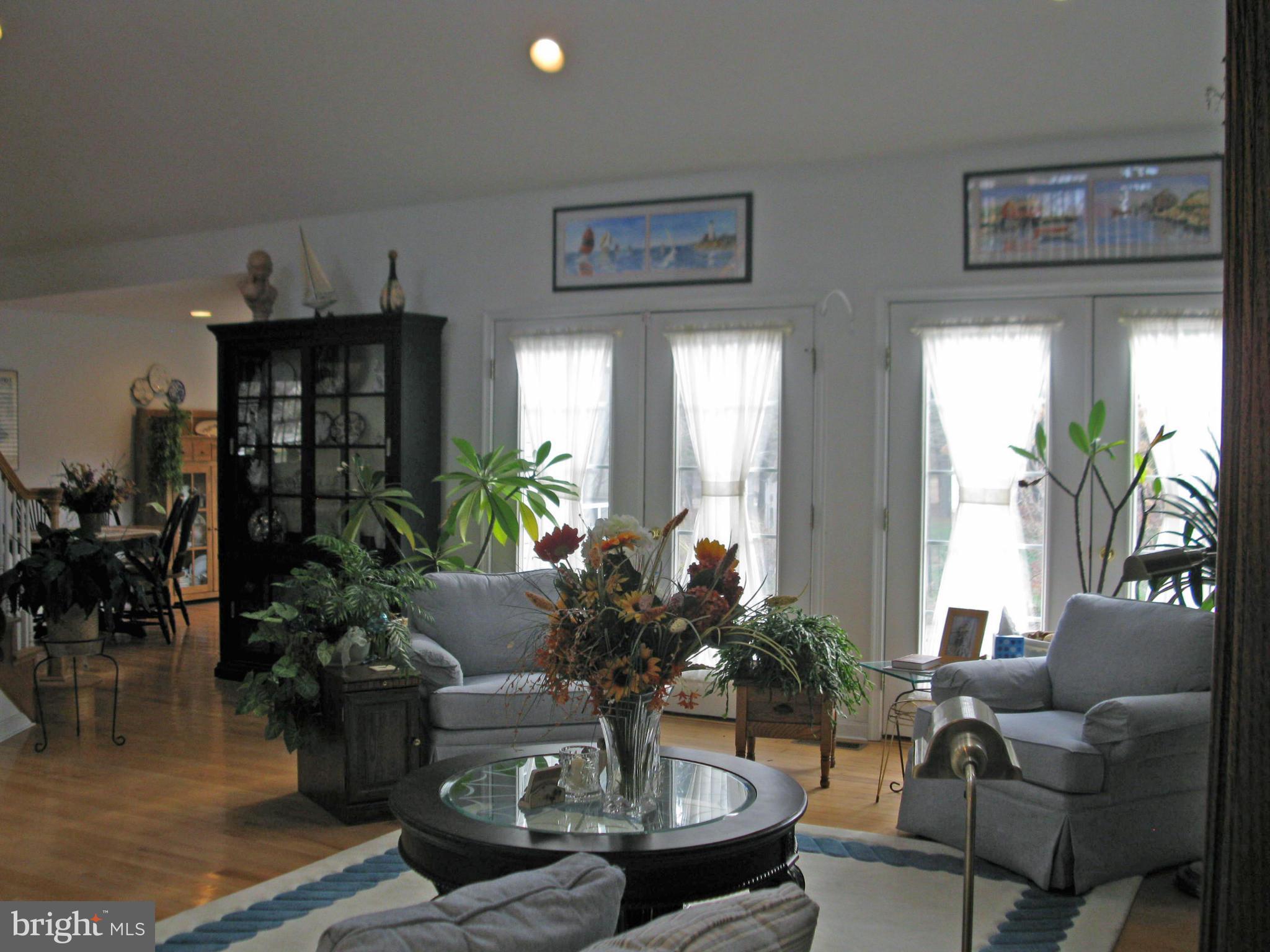 11979 Homestead View Road Worton, MD 21678 - Photo 8 of 30 Living Room