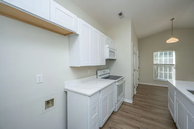 $690,000 | 1968 Presidio Drive, Mount Pleasant, SC 29466