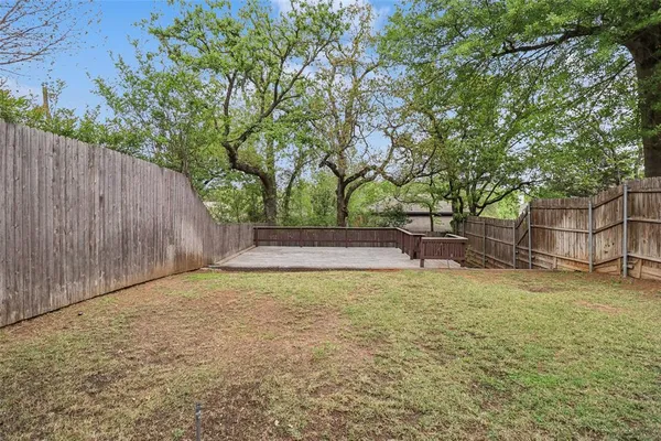 $425,000 | 1428 Hampton Road, Grapevine, TX 76051