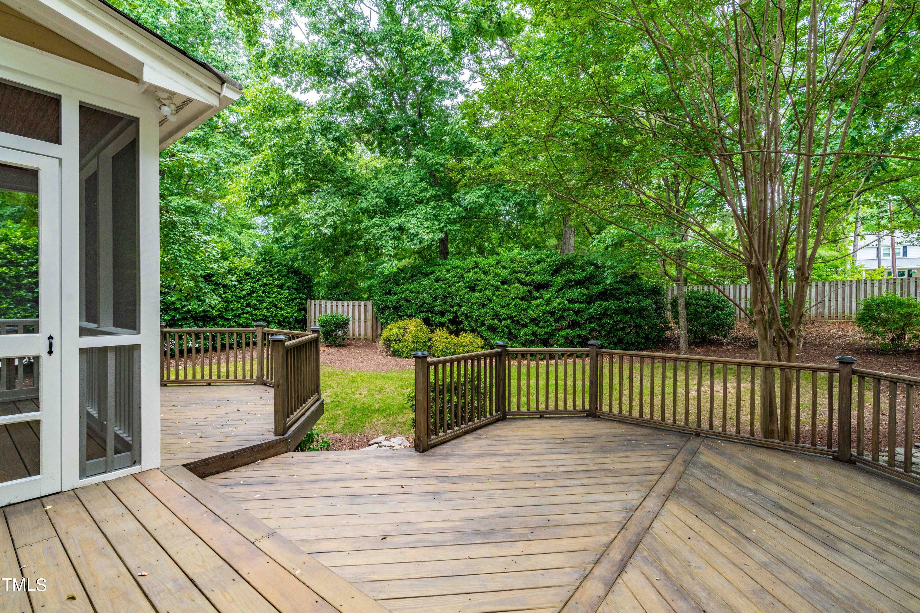 10140 Goodview Court Raleigh, NC 27613 - Photo 18 of 22 deck