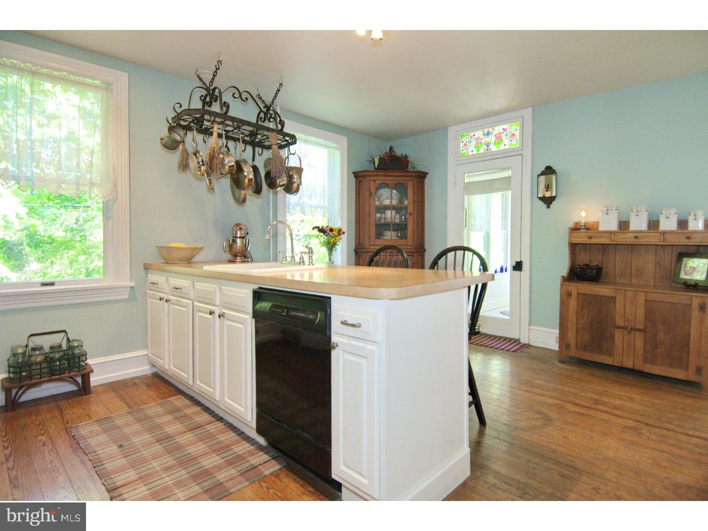 3917 Old Ridge Road Perkasie, PA 18944 - Photo 5 of 25