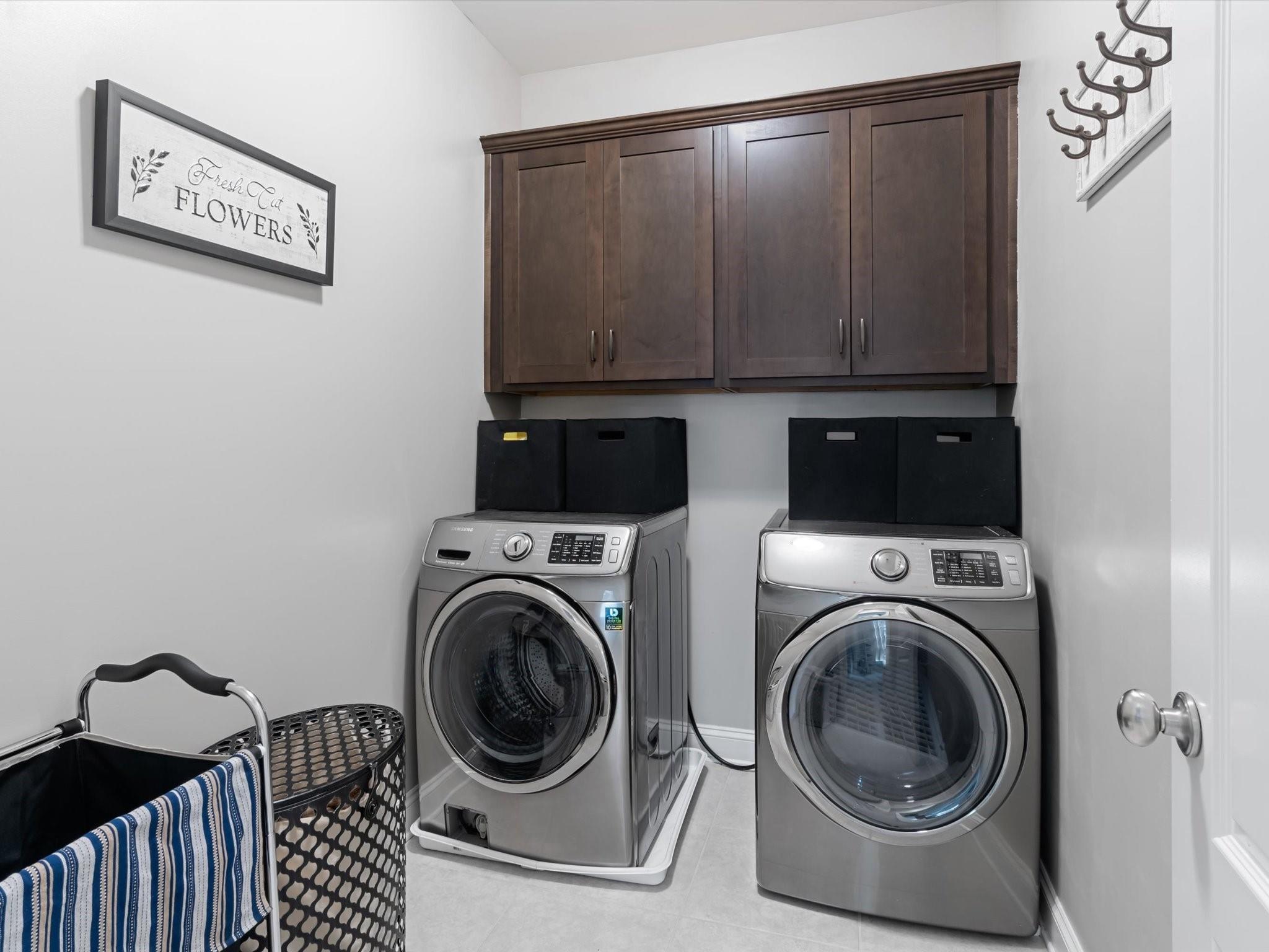 4876 Killian Crossing Drive Denver, NC 28037 - Photo 31 of 46 a utility room with dryer and washer