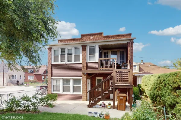 $325,000 | 7318 West Archer Avenue, Summit, IL 60501