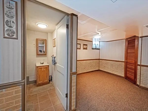 $274,900 | 1 Westwood Drive, Jeannette, PA 15644