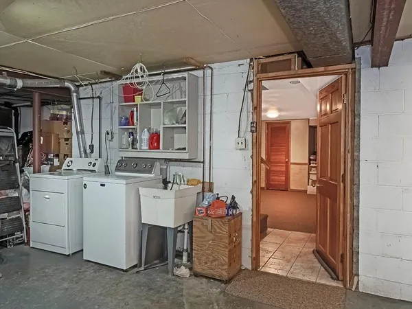 $274,900 | 1 Westwood Drive, Jeannette, PA 15644