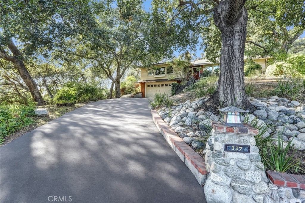 337 Meadow Lane Monrovia, CA 91016 - Photo 2 of 28