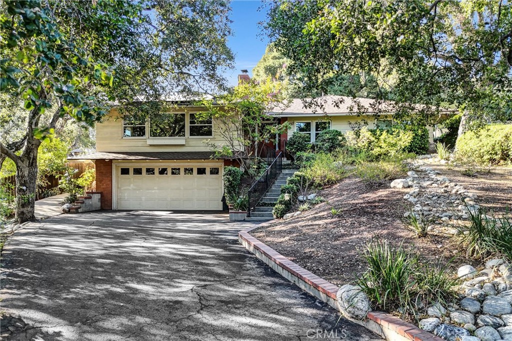 337 Meadow Lane Monrovia, CA 91016 - Photo 3 of 28