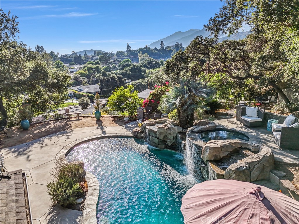 337 Meadow Lane Monrovia, CA 91016 - Photo 5 of 28