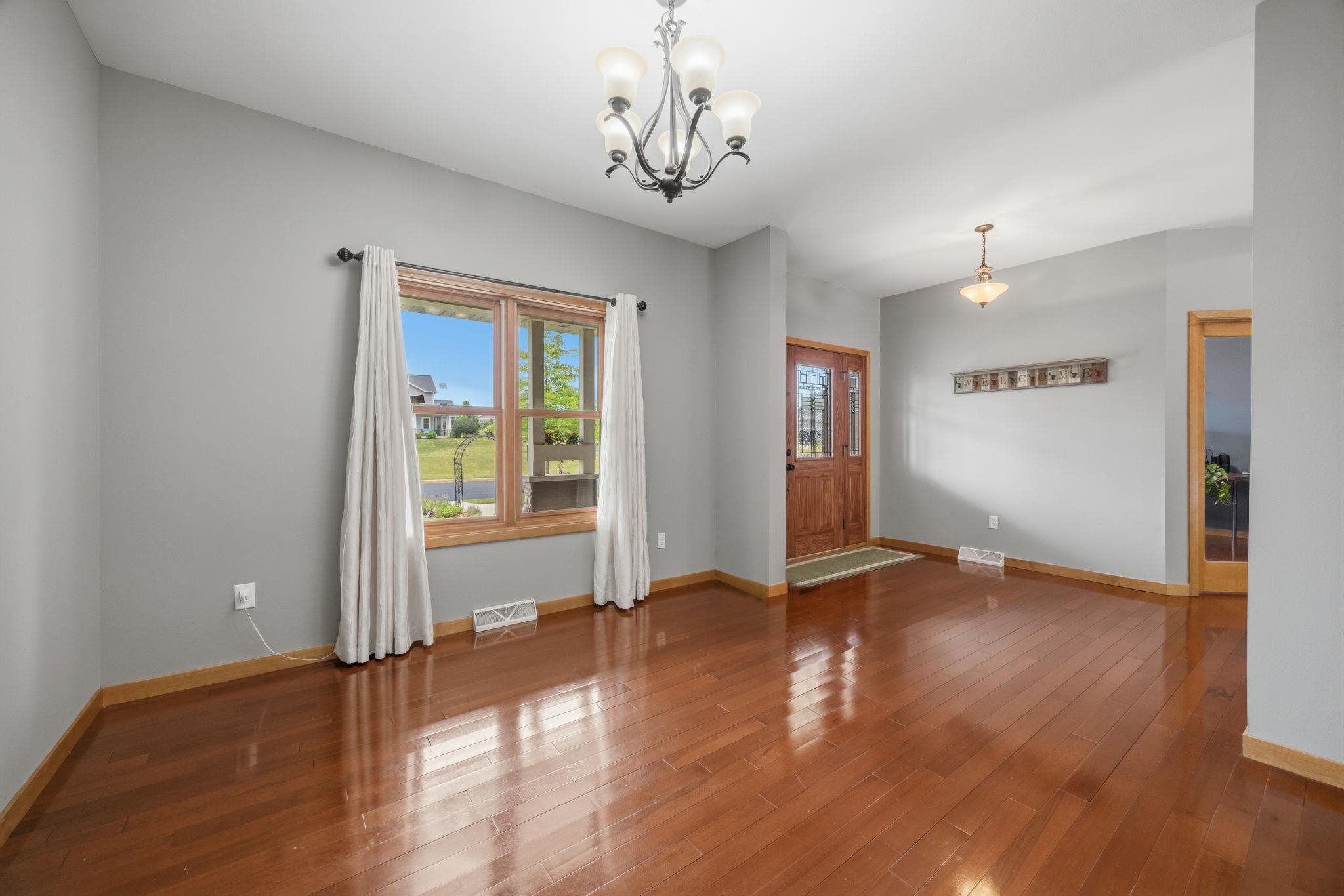 401 Highland Road Cambridge, WI 53523 - Photo 27 of 90