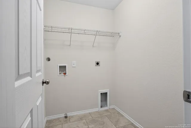 $2,095 | 324 Autumn Rouge, New Braunfels, TX 78130