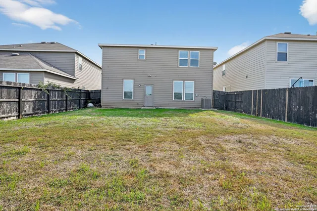 $2,095 | 324 Autumn Rouge, New Braunfels, TX 78130