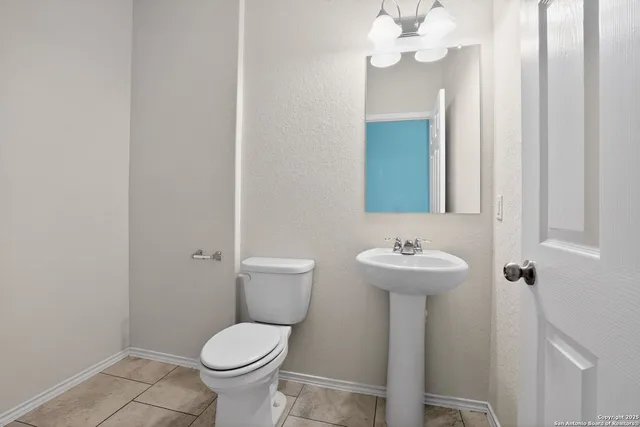 $2,095 | 324 Autumn Rouge, New Braunfels, TX 78130