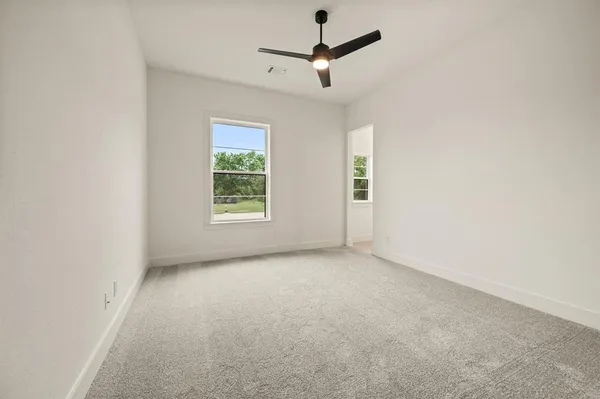 $790,000 | 116 Oak Grove Lane, Boyd, TX 76023