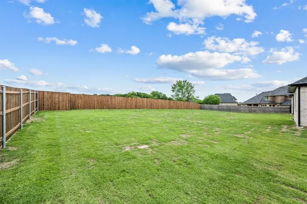 $790,000 | 116 Oak Grove Lane, Boyd, TX 76023