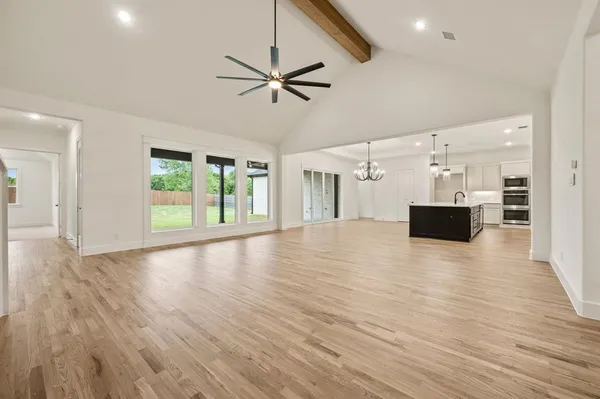 $790,000 | 116 Oak Grove Lane, Boyd, TX 76023
