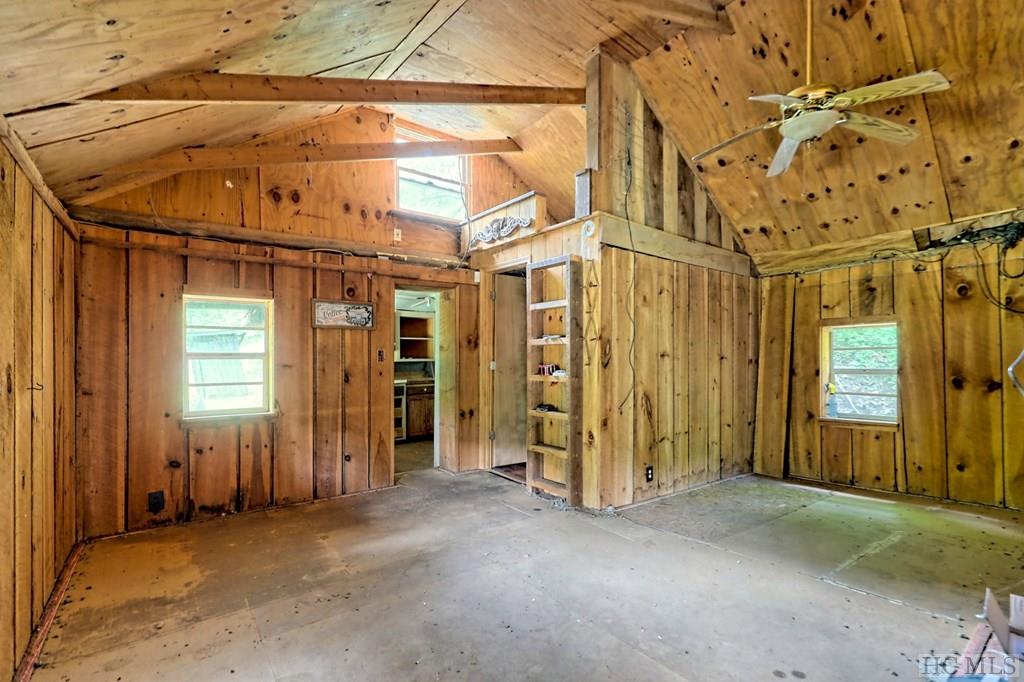 1222 Shope Road Otto, NC 28763 - Photo 14 of 57 Gallery Image 14