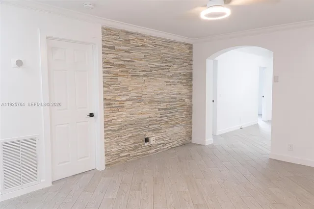 $4,800 | 5464 Northeast 3rd Avenue, Oakland Park, FL 33334